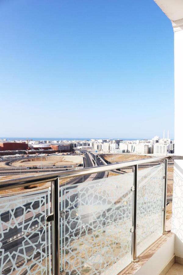 Roza Hotel Apartments Muskat Bagian luar foto
