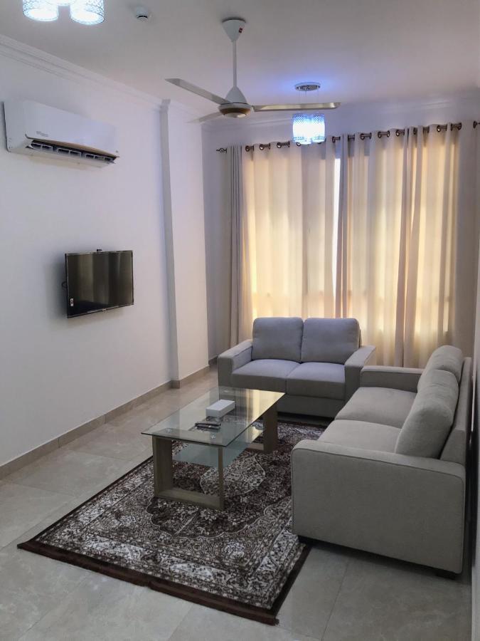 Roza Hotel Apartments Muskat Bagian luar foto