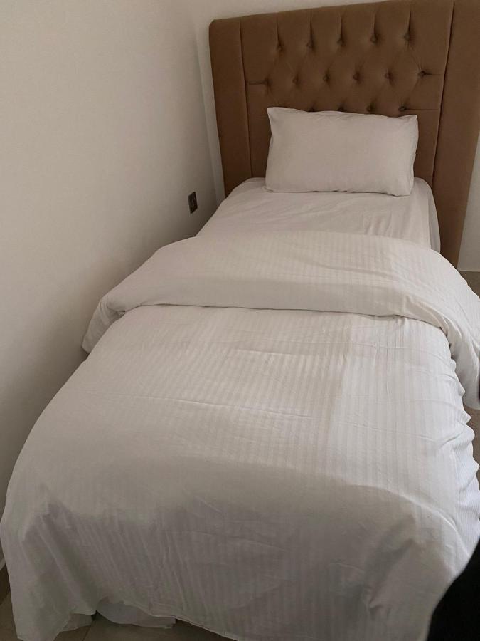 Roza Hotel Apartments Muskat Bagian luar foto